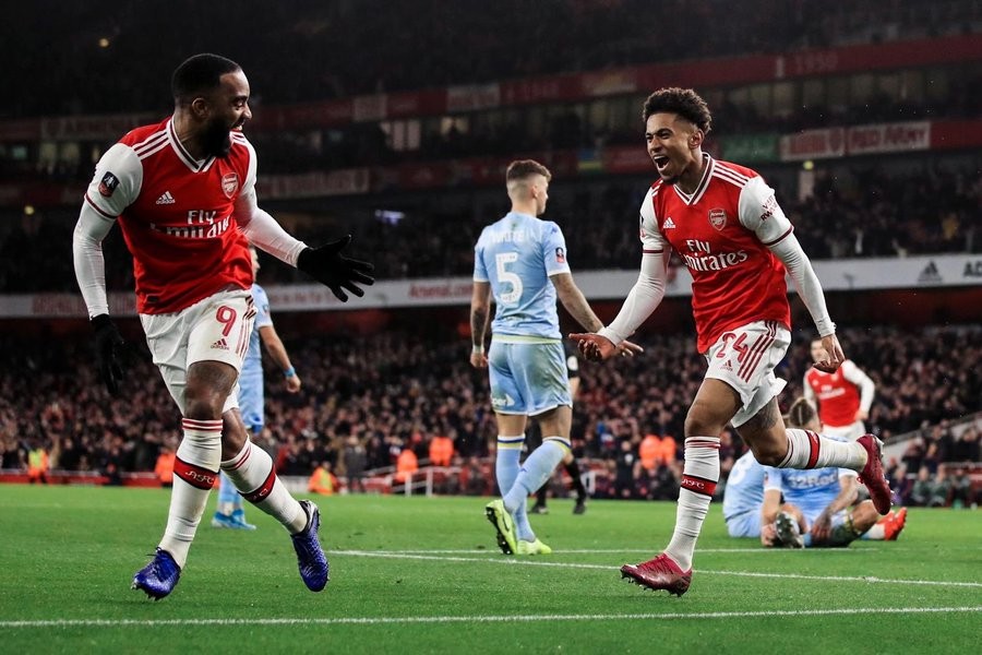 奧林匹亞科斯：歐冠逆境中綻放的希臘戰魂