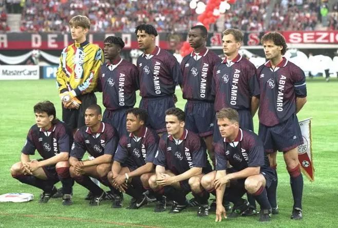 阿贾克斯欧冠征途：青春风暴的逆境与突围