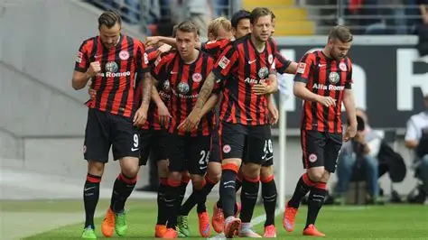 法蘭克福:歐冠賽場的逆襲與堅守